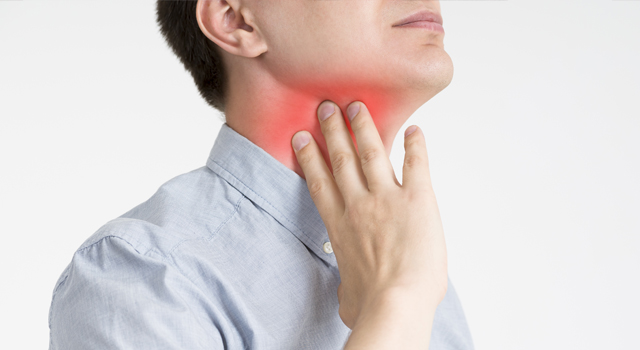 Man-Pain-in-sore-throat